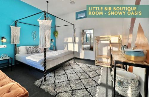 Suja Hostel | Little Bir