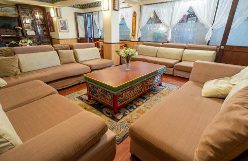 Darjeeling Hotel | Little Tibet Resort Mall Road