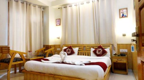 Khattalwada House | Noel Home's Manali