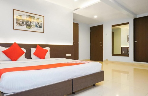 Central Pune Hotel | OYO 3452 Hotel Coconut Grove