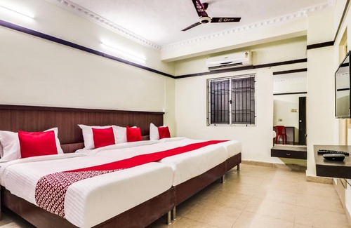 Periamet Hotel | OYO 39935 Elite Residency