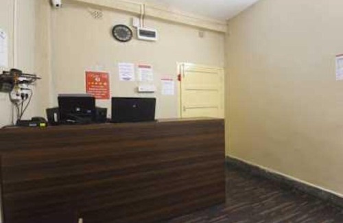 Salt Lake Hotel | OYO 90228 Honey Regency