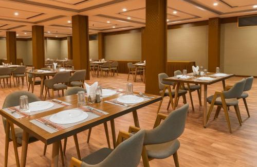 Jhargram Hotel | Parvati Hotel and Stay