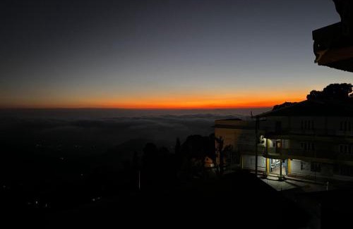 Kurseong Villa | Pine Forest Retreat