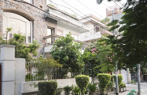 Hauz Khas Resort | Private room ∙ 3 guests