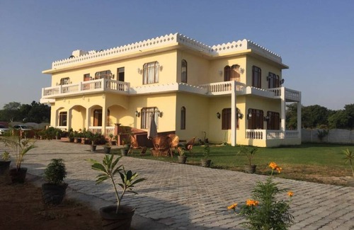 Nivari Resort | Private room ∙ 2 guests
