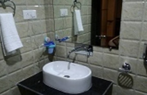 Gangtok Resort | Private room ∙ 3 guests