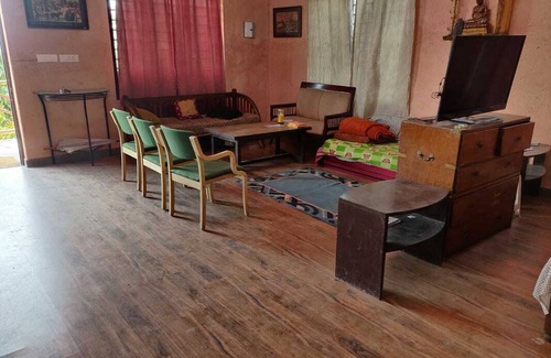 Dehradun Resort | Private room ∙ 4 guests