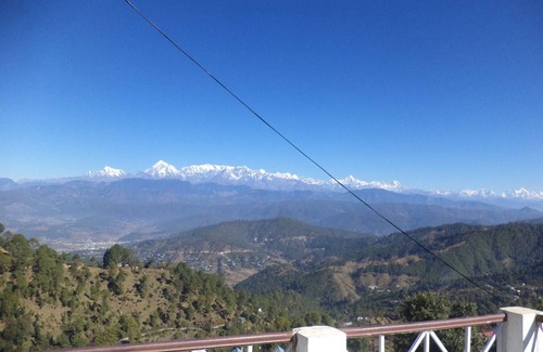 Kausani Resort | Private room ∙ 4 guests