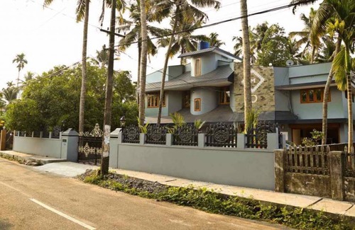 North Paravur Resort | Private room ∙ 9 guests