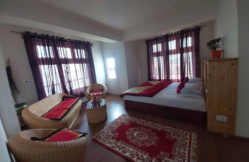 Darjeeling Resort | Private room ∙ 2 guests
