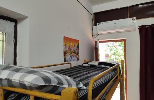 Bommayapalayam Hostel | Sanchari hostel