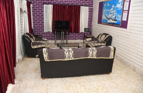 Salt Lake House | Say Rooms Trip Manager Guest House