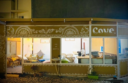 Tapovan Hostel | Shanti Hostel and Garden Cafe