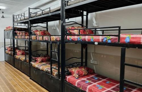 Thane East Hostel | Shree Balaji Dormitory