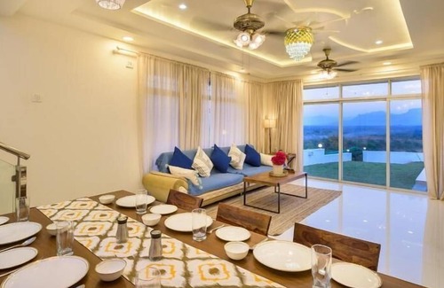 Murbad Hotel | Stay Serene Luxury