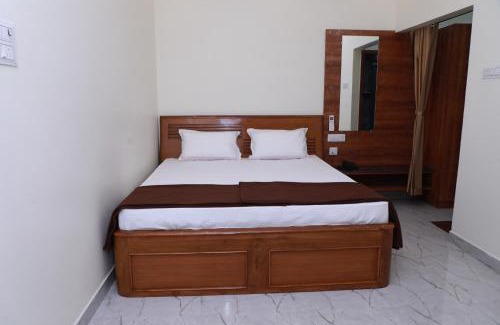 Tiruvallur Hotel | Temple View Residency