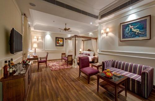 Park Street Hotel | The Astor