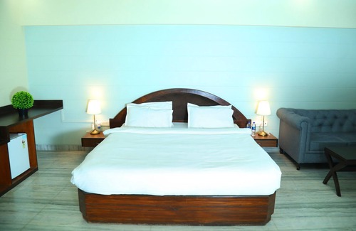Andheri Hotel | Turtle Hotel