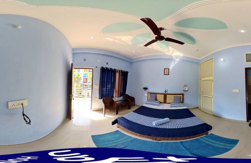 Tapovan Hostel | UbEx Home Rishikesh - Hostel