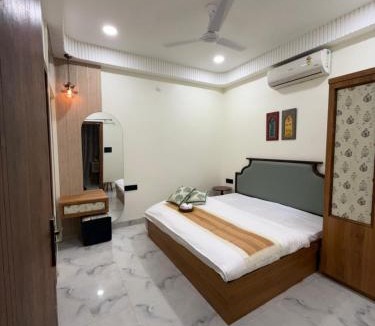 Indore House | अर्क by vijesh