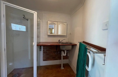 Weston Apartment | 1 bedroom studio with private bathroom and parking