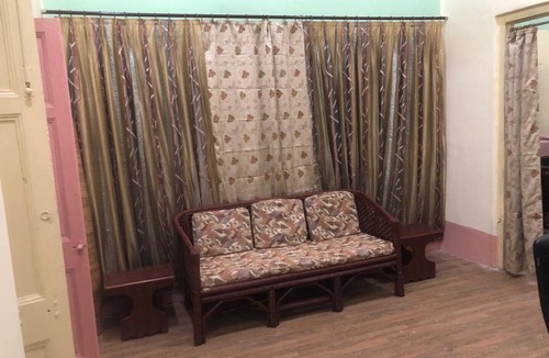 Kalighat Apartment | 1 Bhk fully furnished apt. on ground floor centrally located in heritage bed