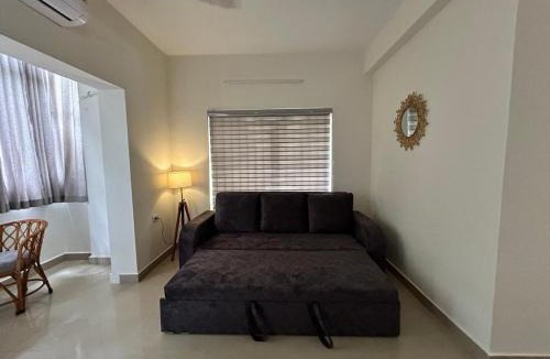 North Nada Apartment | 1 BHK Fully Furnished - Soorya Madhavam Apartments - Flat No - C2 - Guruvayur, - 150m to North Nada - Family only