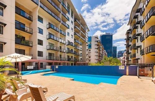 Perth Central Business District Apartment | 10 CBD Resort 2BR Secure Suite Pool Gym & Parking