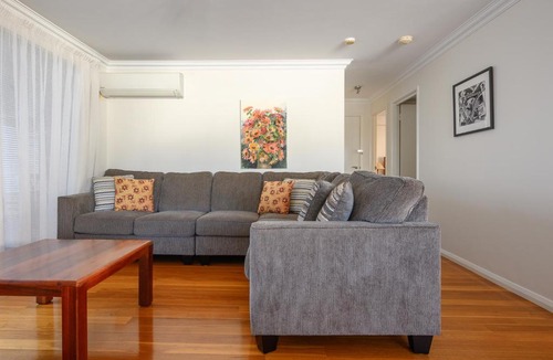 West Perth Apartment | 10 Tranquil Charm West Perth 2BR Parking