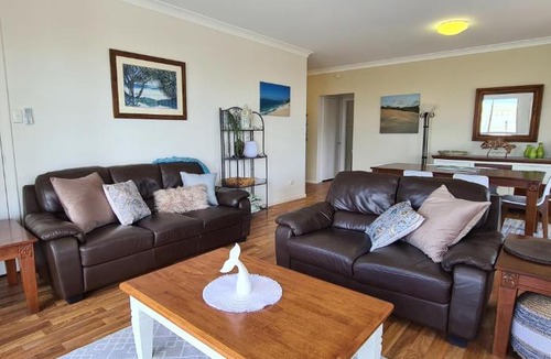 Rainbow Beach Apartment | 100 Cooloola Drive
