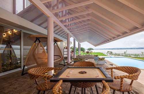 Nashik Villa | 1000 m² Villa ∙ 3 bedrooms ∙ 13 guests