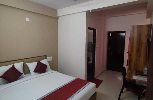 Surathkal Hotel | 110 m² Hotel ∙ 2 guests