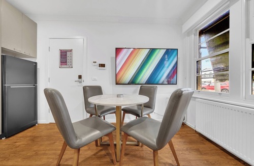 Richmond North Apartment | 113 Hoddle