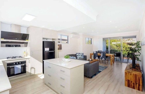 North Perth Apartment | 134 North Perth Nest for 4 +parking