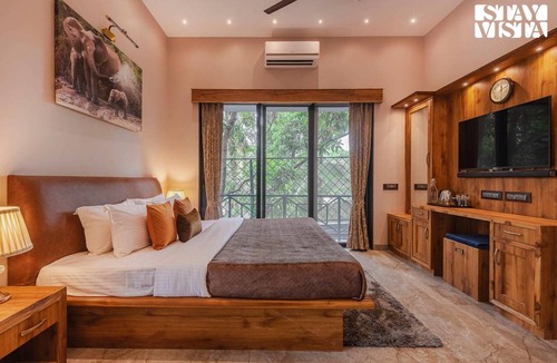 Alibaug Villa | 1393 m² Villa ∙ 5 bedrooms ∙ 15 guests
