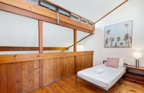 Cottesloe Apartment | 14 Cottesloe - steps from beach - sleeps 2