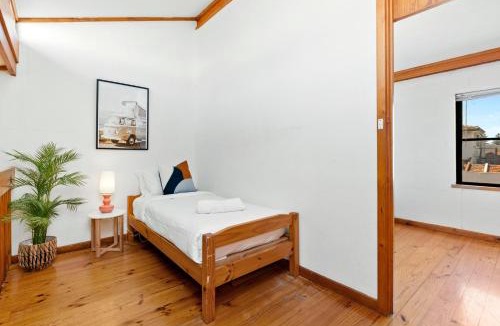 Cottesloe Apartment | 15 Cottesloe - steps from beach - sleeps 3