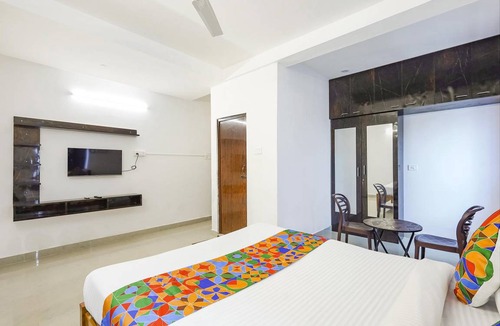 Covelong Hotel | 150 m² Hotel ∙ 2 guests