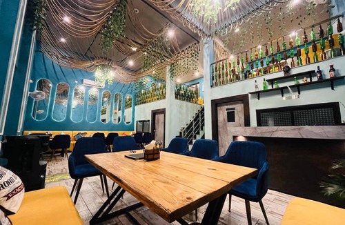 Haldwani Hotel | 16 m² Hotel ∙ 2 guests
