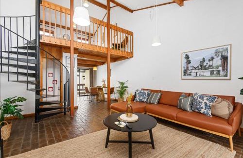 Cottesloe Apartment | 17 Cottesloe - steps from beach - sleeps 2