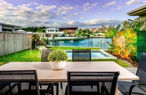 Trinity Beach House | 178 m² House ∙ 3 bedrooms ∙ 7 guests