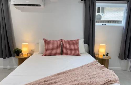 Sunnybank House | 17B Willow Studio in Sunnybank