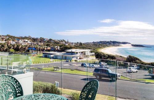 Forster House | 18 Cliff Road
