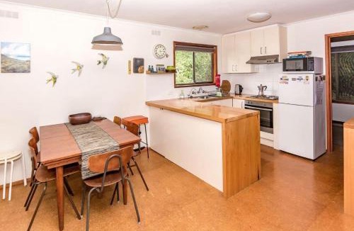 Sandy Point House | 18 Harbour View Sandy Point Stay 3 Pay 2 Winter Special