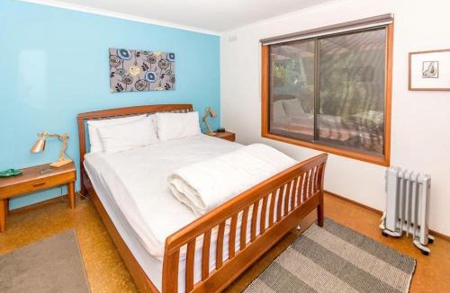 Sandy Point House | 18 Harbour View Sandy Point Stay 3 Pay 2 Winter Special