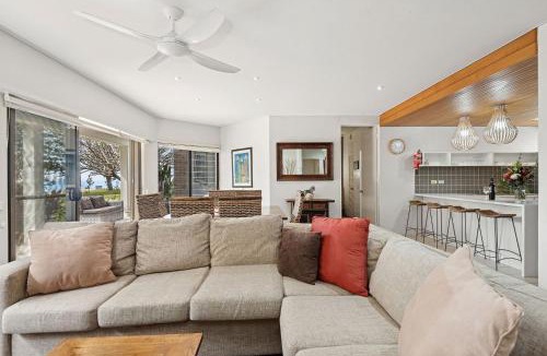 Sapphire Beach Villa | 183 Nautilus