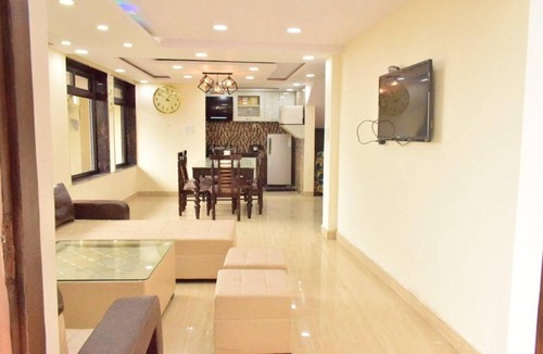 The Mall Road House | 192 m² House ∙ 4 bedrooms ∙ 8 guests