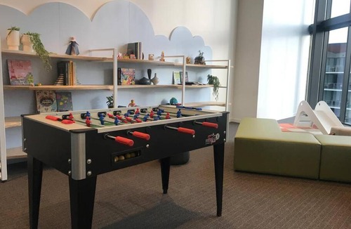 South Brisbane Apartment | 1B Modern Flat in Peel St with Pool and Gym Access C20