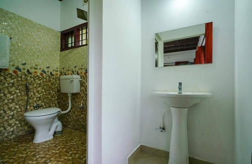 Devikolam House | 1BHK Charming Home Stay near Chengulam Reservoir